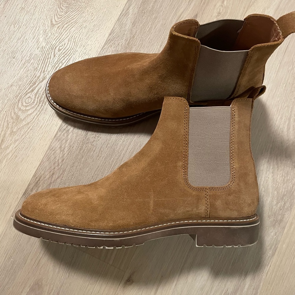 Crown Vintage Suede boots
